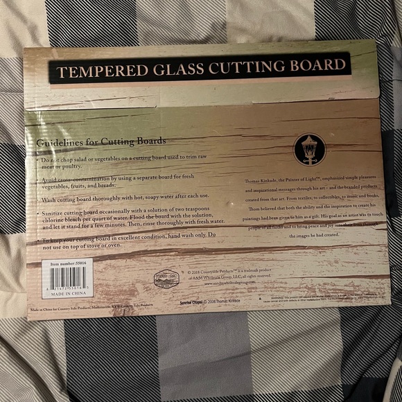 Thomas Kinkade glass cutting board - Picture 2 of 7